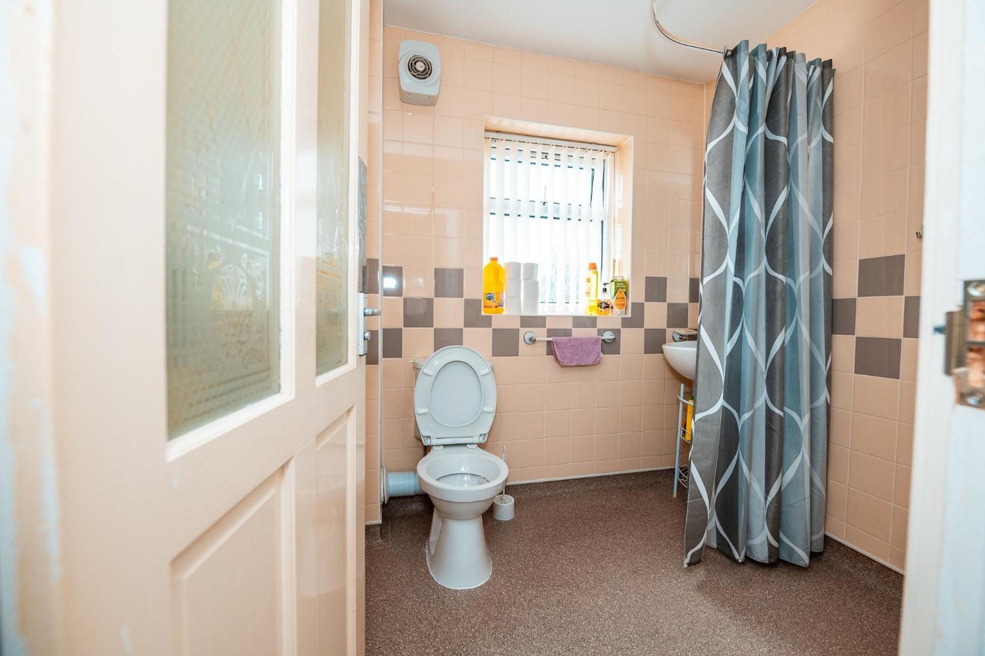3-bed Retreat - Sleeps 7 Garden & Parking * Manchester